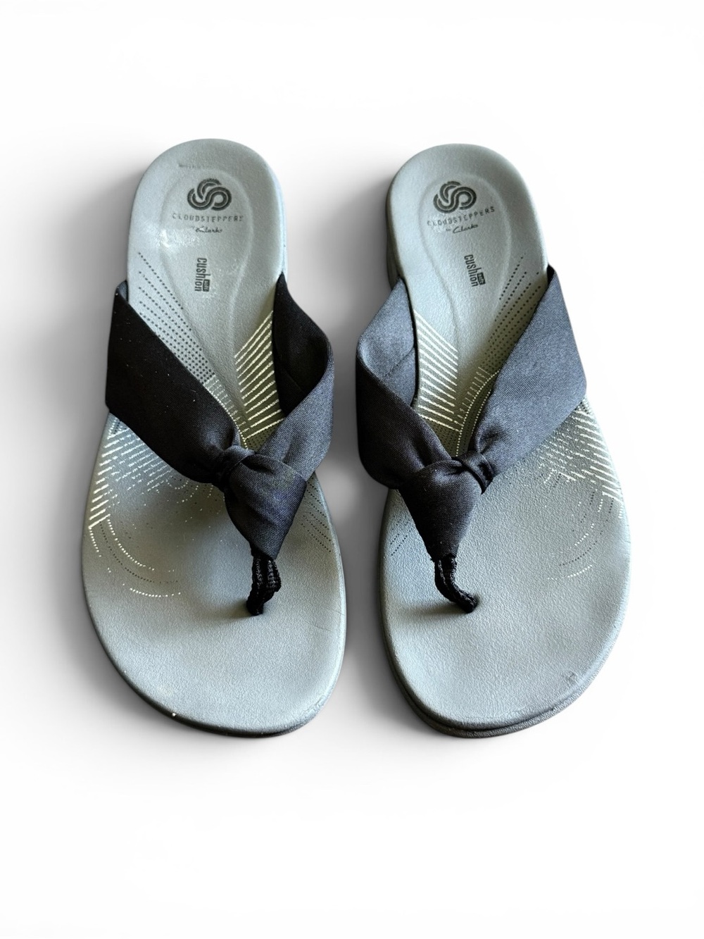 CLOUDSTEPPERS by Clark’s Black Knot-Front Thong Sandals with Gray Footbed Sz 11